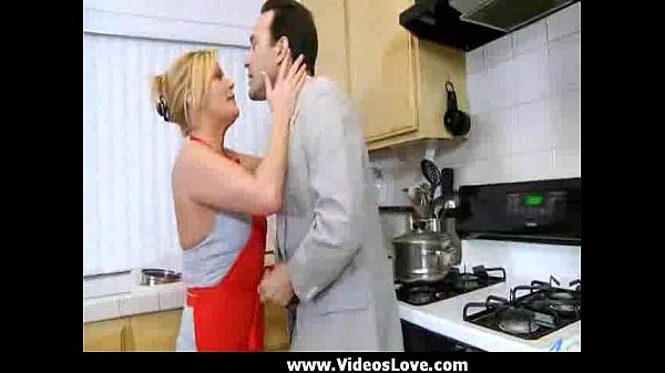 Hardcore MatureMilf inKitchen