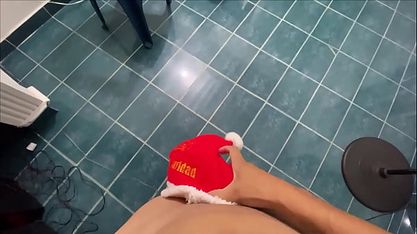 Nonton Menuda Sorpresa Recibo De Mi Roommeate De Culo Enorme Y Co&ntilde;o Estrecho En Navidad thumbnail