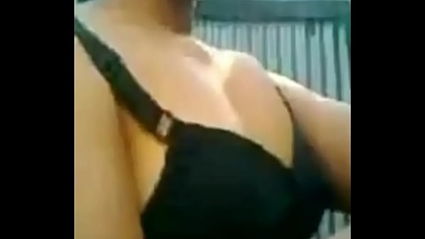 Nonton Desi Girl On Livetalk thumbnail