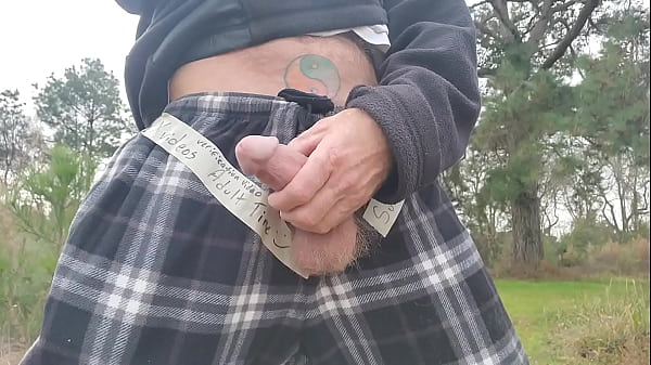 Nonton Jerking Suntoucher Outdoors thumbnail