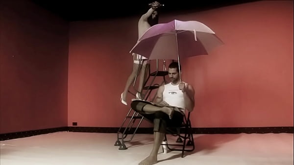 Nonton Big Boobed Brunette Jodi James Gets Covered In Chocolate To Suck And Fuck thumbnail