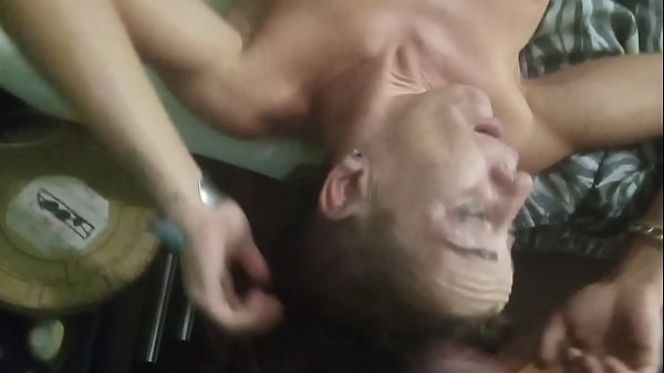 Krizia tzunami lo spompina dopo una bella inculata 