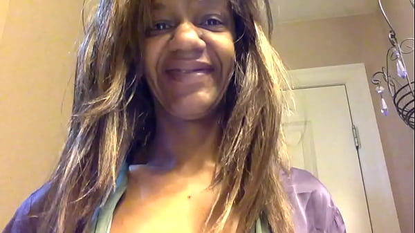 pussy says "hello", Clit says "Hi!", this is me on Xvideo Ginger wet, with dry jokes?  Subscribe, click and visit. 