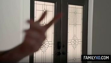 I Will Tell Stepmom if You Fuck my Pussy - Lucy Foxx, Elise london 