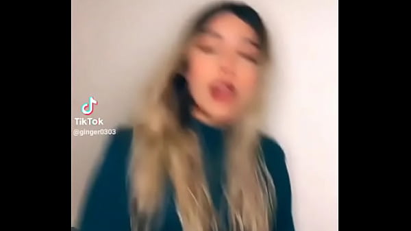 Les gusta mi culito? B&uacute_scame como Ginger arriaga