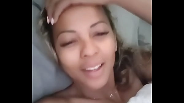 Nonton Story Public, R&eacute;veil En Mode Godage thumbnail