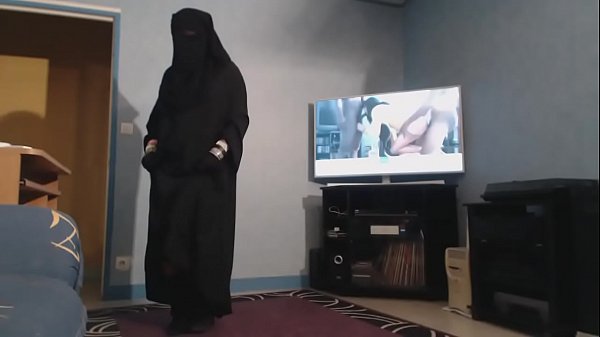 big boobs muslima in niqab 