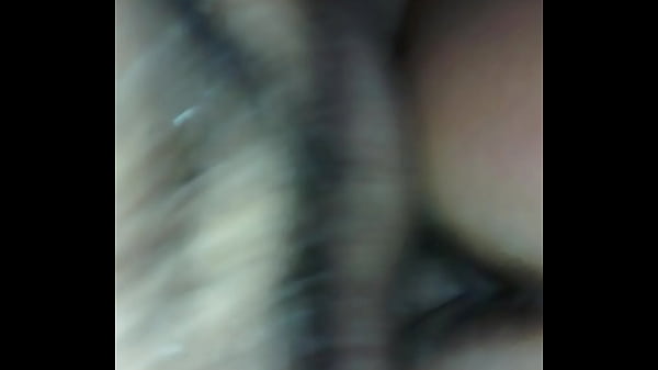 Puta dando o cuzinho pp 