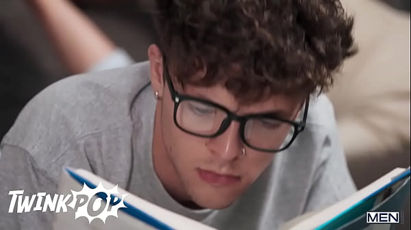 Play MP4 - TWINKPOP - Drake Von&rsquo;s Foot Fetish Only Grows As He Moves From Troye Dean&rsquo;s Soles To Danny Fantasy&rsquo;s Hole