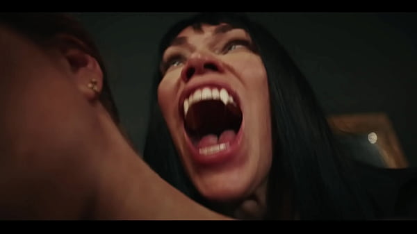 Nonton Vampirella Octokuro Mesmerizes Sata Jones - Horny Lesbian Big Tits Vampire Cosplay Trailer thumbnail
