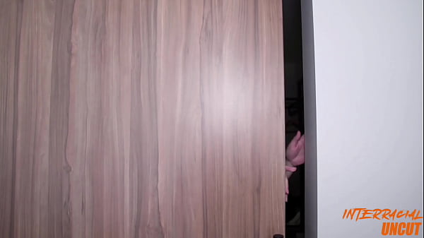 Nonton Housewife Hooks Up With Her Prison Lover thumbnail