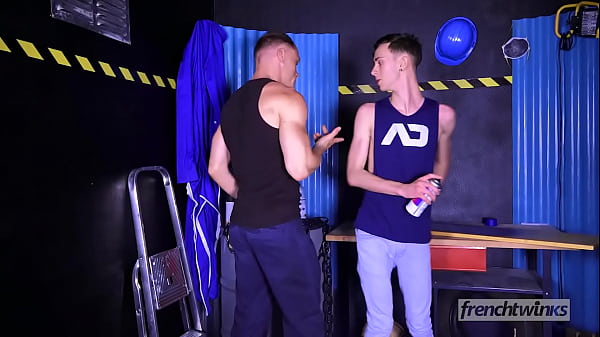 Apprentice fucked by his boss 