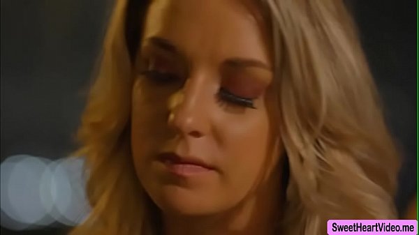 Val givesStepmomLynn a_pussy massage