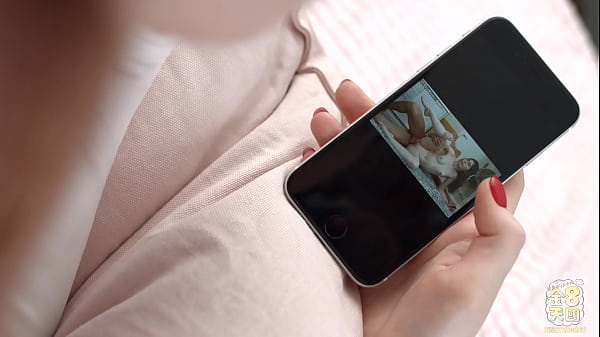 Play MP4 - KIN8 SHARED HOUSE New roommate Hot Pearl