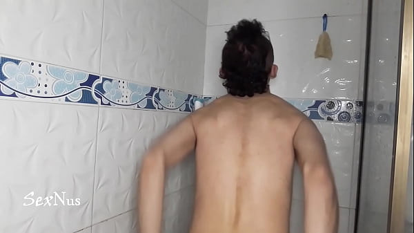 Play MP4 - Baile en el ba&ntilde;o