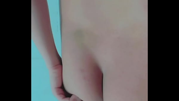 Play MP4 - does anyone want to ride me&quest; مين يركب طيزي