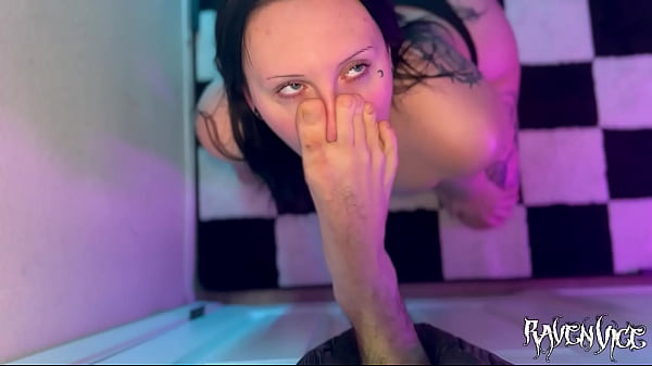 Nonton Gloryhole Foot Worship Pov thumbnail