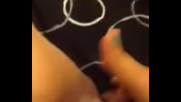 Play MP4 - Wife fucks herself for DaDdY