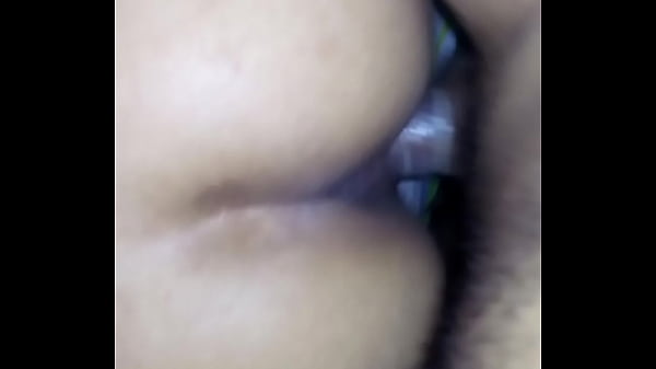 Brasileira caindo na pica