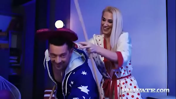 Ginger devil playful milf 