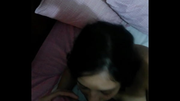 Hermosa Hembra Mamandose Su Pene Y Despues Se Lo Mete En El Culo thumbnail