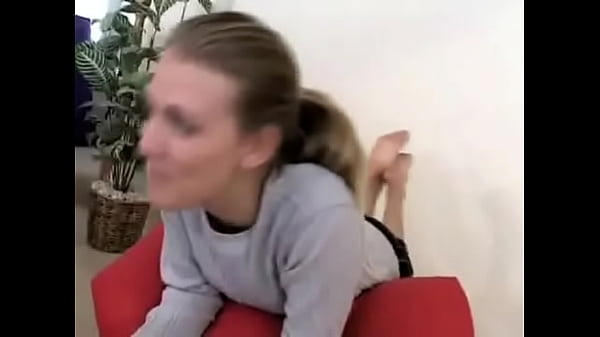 Play MP4 - Diane Berkshire &lpar;5'10"&comma; size 10&rpar; was an experienced model & game-show host when I met her&comma; but she had never done foo &period;&period;&period;