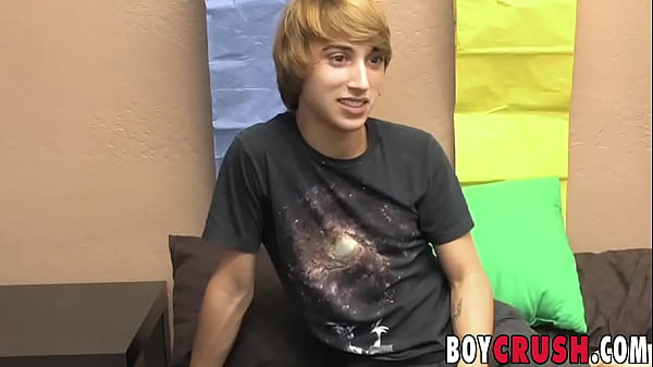 Play MP4 - Big dick twink Brett Starr milking hard cock for hot cumshot