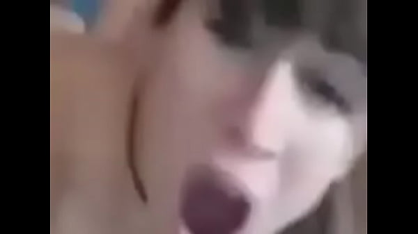 &iquest_Qui&eacute_n es la chica? Auxilio. Solo tengo ese clip