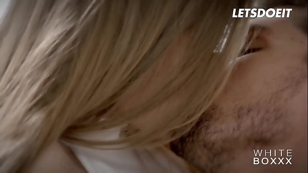 Play MP4 - Czech Chick Sarah Kay Passionate Fuck With BF - WHITEBOXXX