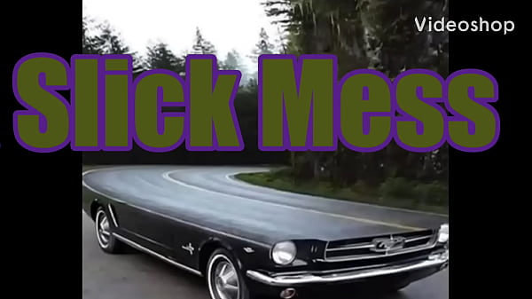 Nonton A Slick Mess thumbnail