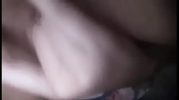 Se metendo o dedo pra seu namorado 