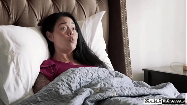 Guy cant believe his ears when stepmom Dana Vespoli asks him to fuck her stepdaughter Kylie Rocket ifo her.The teen is cool with it n is pussy licked 