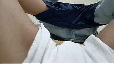 Nonton Delicioso Pajazo Despu&eacute;s De Orinarme En Los Pantalones Con Mi Pa&ntilde;al De Tela thumbnail