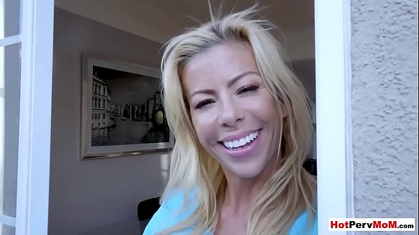 Play MP4 - Fucking my mates huge titted helpful MILF stepmother