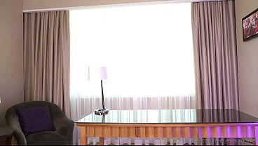 Nonton Big Titted Whore Ewa Sonnet Showing Of Her Tits thumbnail