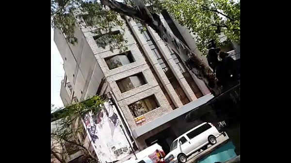 nalguita gordirica caminando_nalgas rebotando