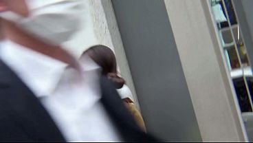 Nonton パート1物欲、性欲、肉欲、欲まみれ！銀座ハイクラス美容部員！モデル級スレンダースリム美長脚取扱注意！初体験！自撮り潮吹き！激量スプラッシュ淫乱！両手チ○ポでwフェラオイルかけ卑猥尻！寝バック激突き大・絶・叫 thumbnail