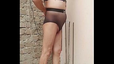 La trans Luisa muestra sus lindo cuerpecito femenino a sus chicos kacheros