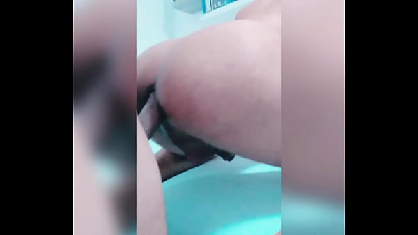 Branquinho da favela dando gostoso