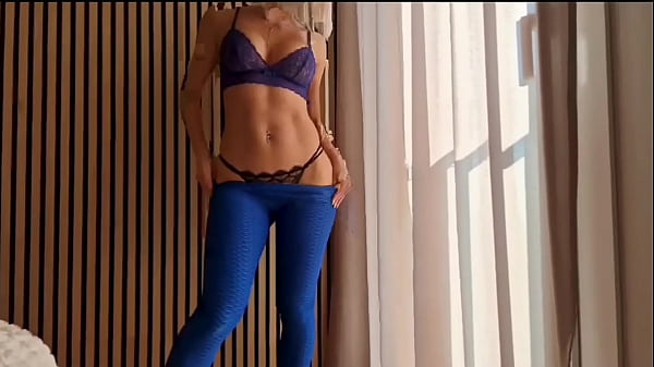 Nonton Quick Ass Fuck After Sexy Russian Girl Workout In Gym thumbnail