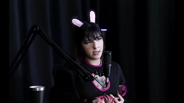 Play MP4 - &Eacute; ninfoman&iacute;aca e se masturba duas vezes&comma; gozando com facilidade&comma; al&eacute;m de ser submissa&comma; gostar de spanking e ter fetiches com facas - Yummi Paradise &lpar;SHEER&sol;RED&rpar;