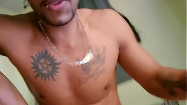 Play MP4 - A casada fez uma visitinha ao vizinho meio ousada