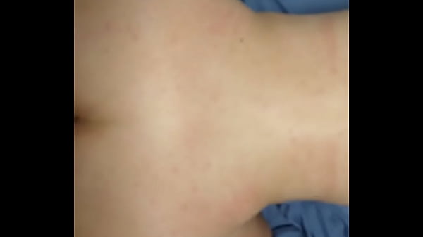 enrabando ela na cama 