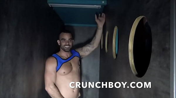 amzzing sexy muscle Damien cross fucked and domiante by top 