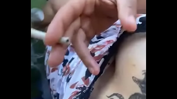 Hello mes coquins ma vid&eacute;o t&rsquo;as mis l&rsquo;eau &agrave; la bouche si tu veux 