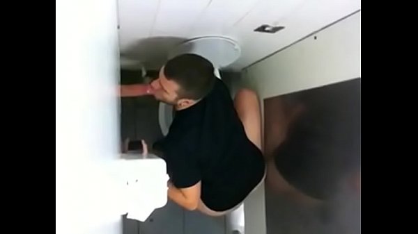 Action de trou de gloire de toilette - pris sur la came. 