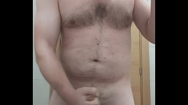 Imi place sa ma masturbez in fata la webcam si sa imi beau pisatul si sperma ! 