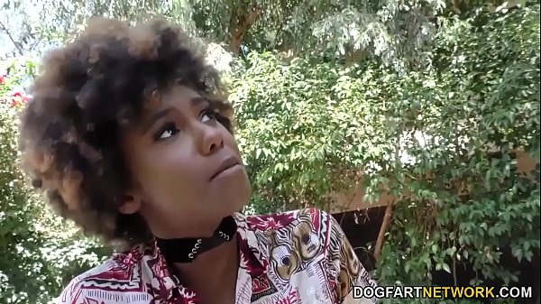 Play MP4 - Ebony Daizy Cooper Fucks Huge Wite Dick