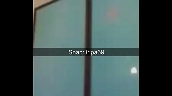 Nonton Elle Montre Son Trou Du Cul En Direct thumbnail