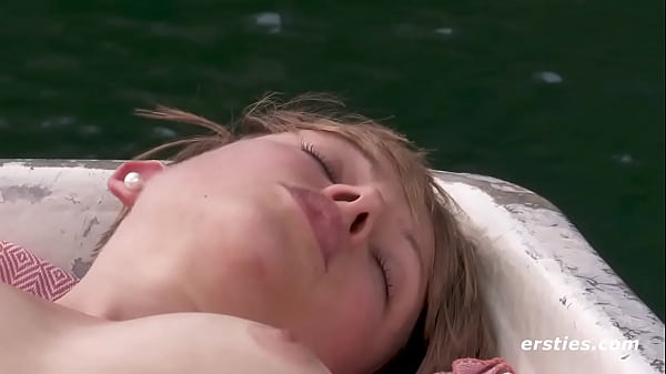 Meine „Mädels masturbieren in_der Natur“_Sammlung